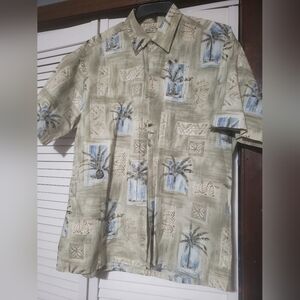 Mens Batik Bay Hawaiian Shirt Large
